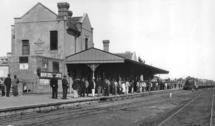 Estación Mar del Plata Norte en 1886, donde llegaba el Ferrocarril del Sud.