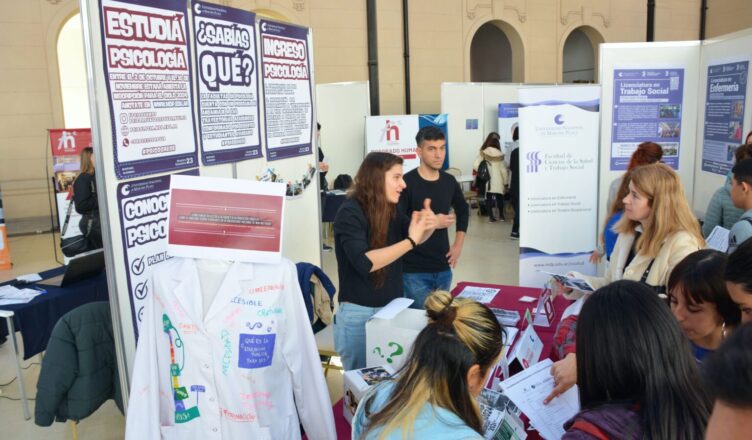 muestra educativa UNMDP
