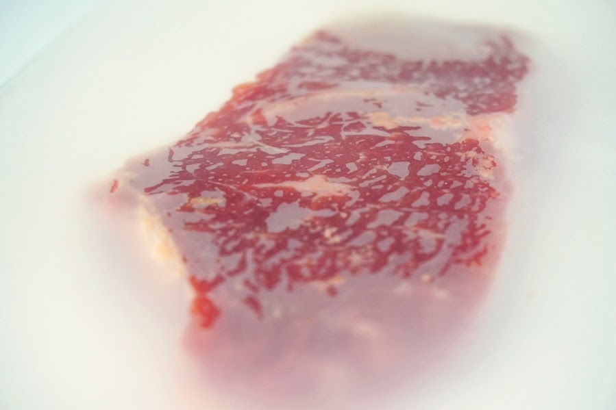 desarrollan un film biodegradable para conservar carne vacuna